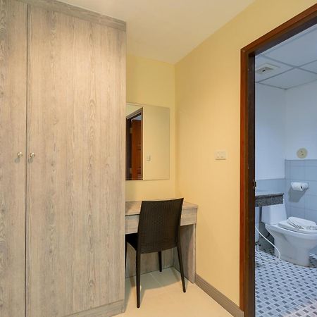 Square One Hotel Patong Exterior foto